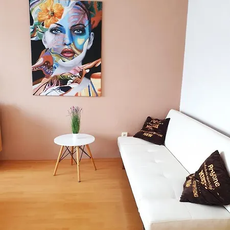 Terminal, Self Check-in 24 H, Free Parking Apartment *