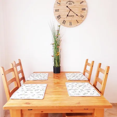 Terminal, Self Check-in 24 H, Free Parking アパート *