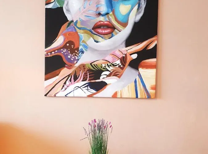 Terminal, Self Check-in 24 H, Free Parking 반스카비스트리카